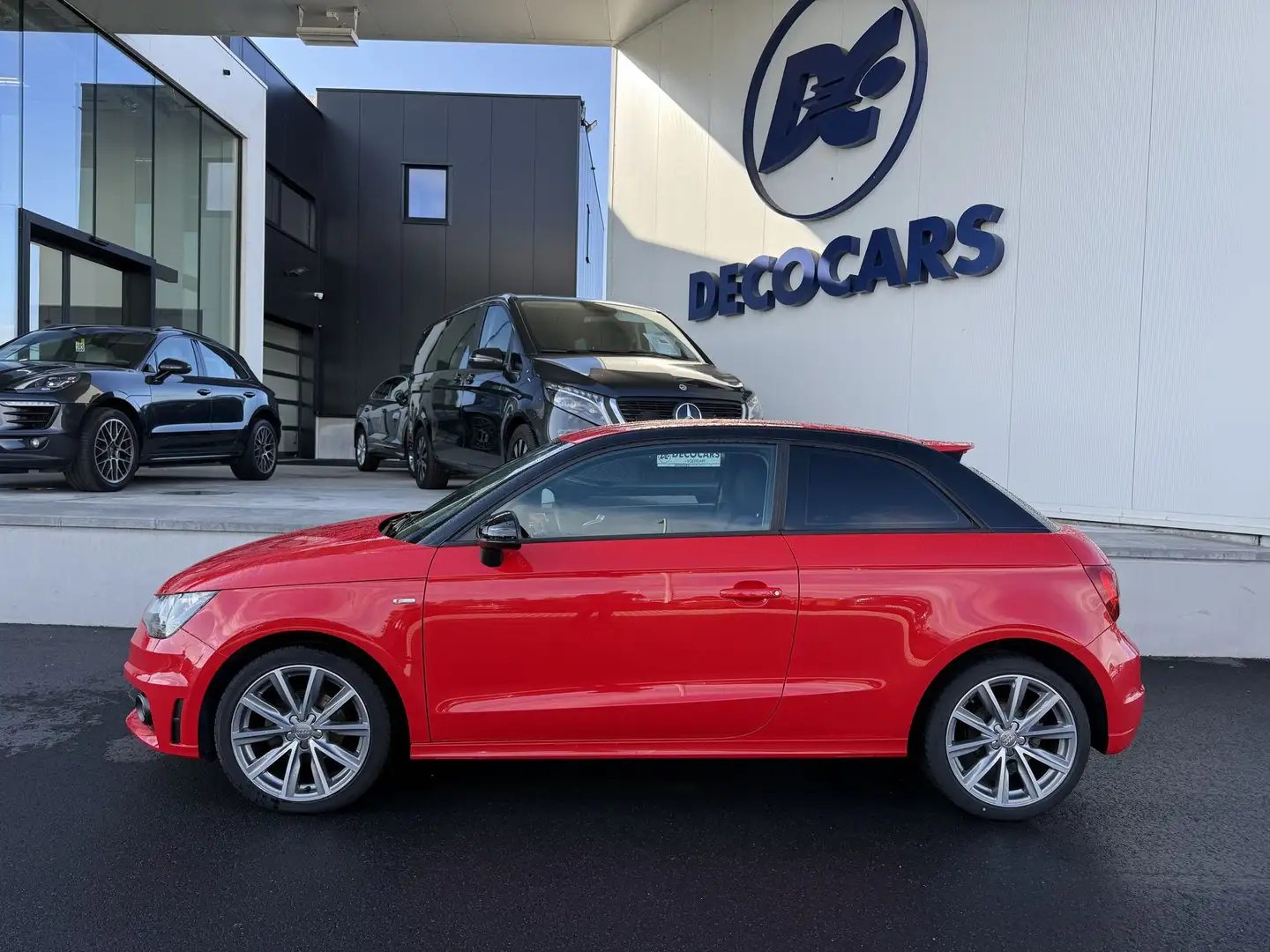 Audi A1 S-Line 1.2 Benzine Rood - 2