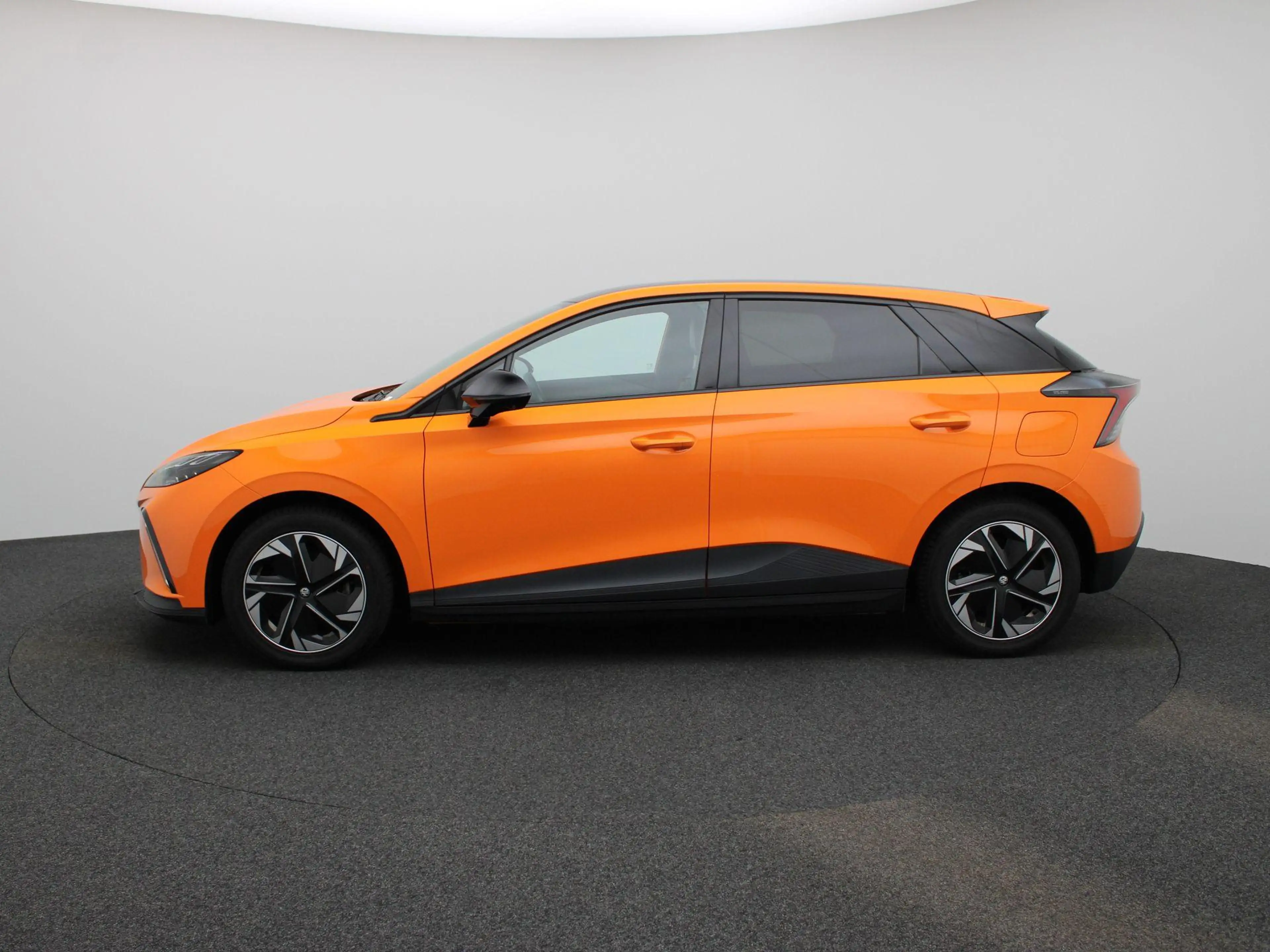 MG MG4 Electric Luxury 64 kWh | WORDT VERWACHT | STUURVER — photo 4