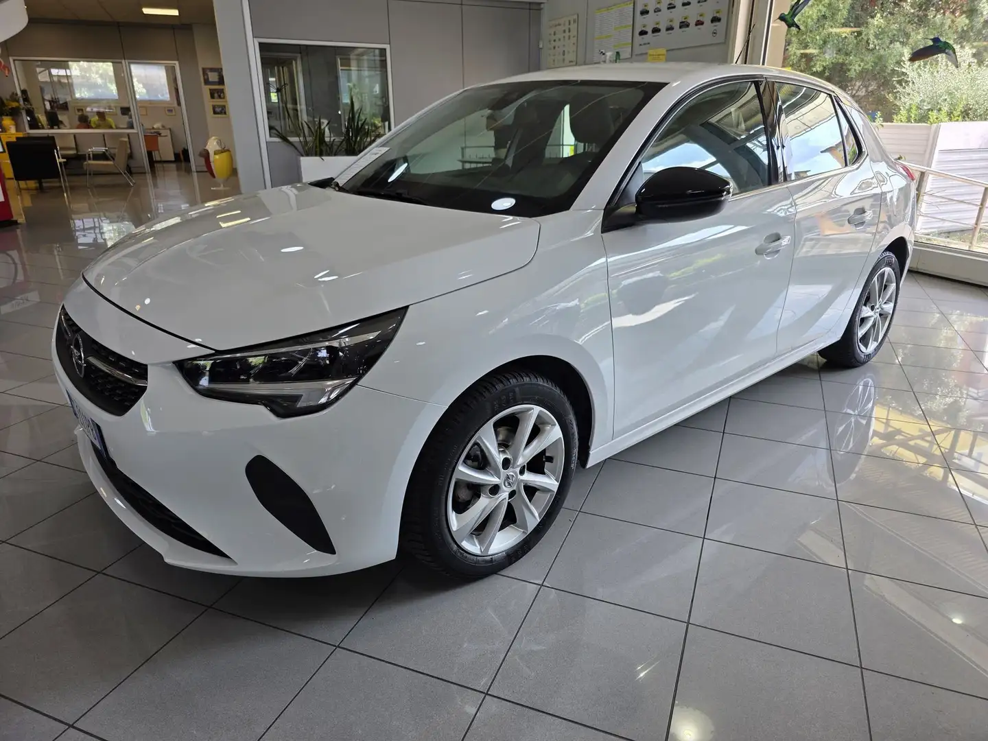 Opel Corsa 1.2 Elegance Wit - 2
