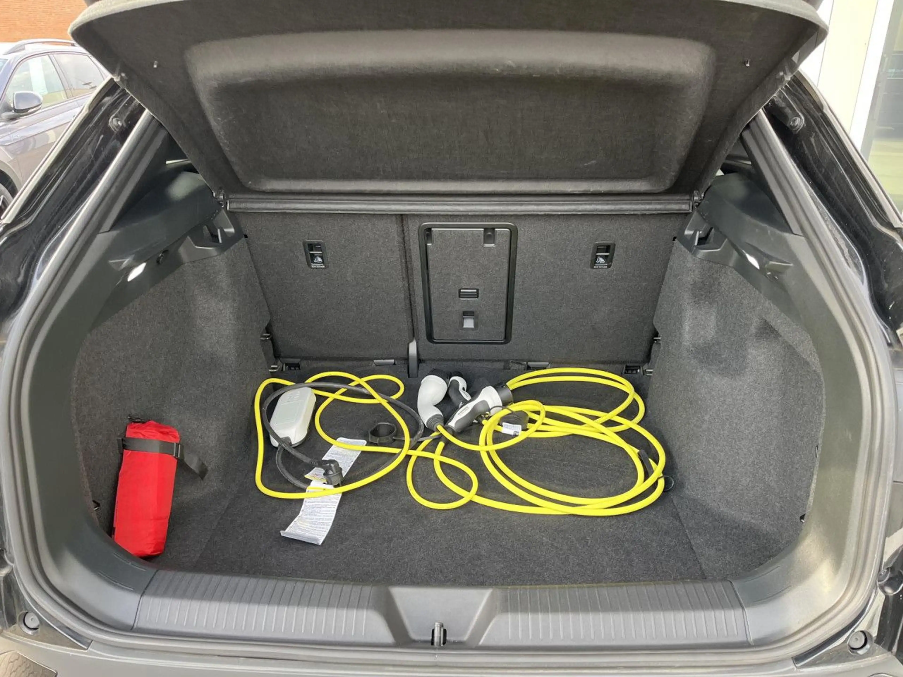 Volkswagen ID.4 Pro Move 77kWh LED ACC NAVI APP AHK KAM Klima — photo 7