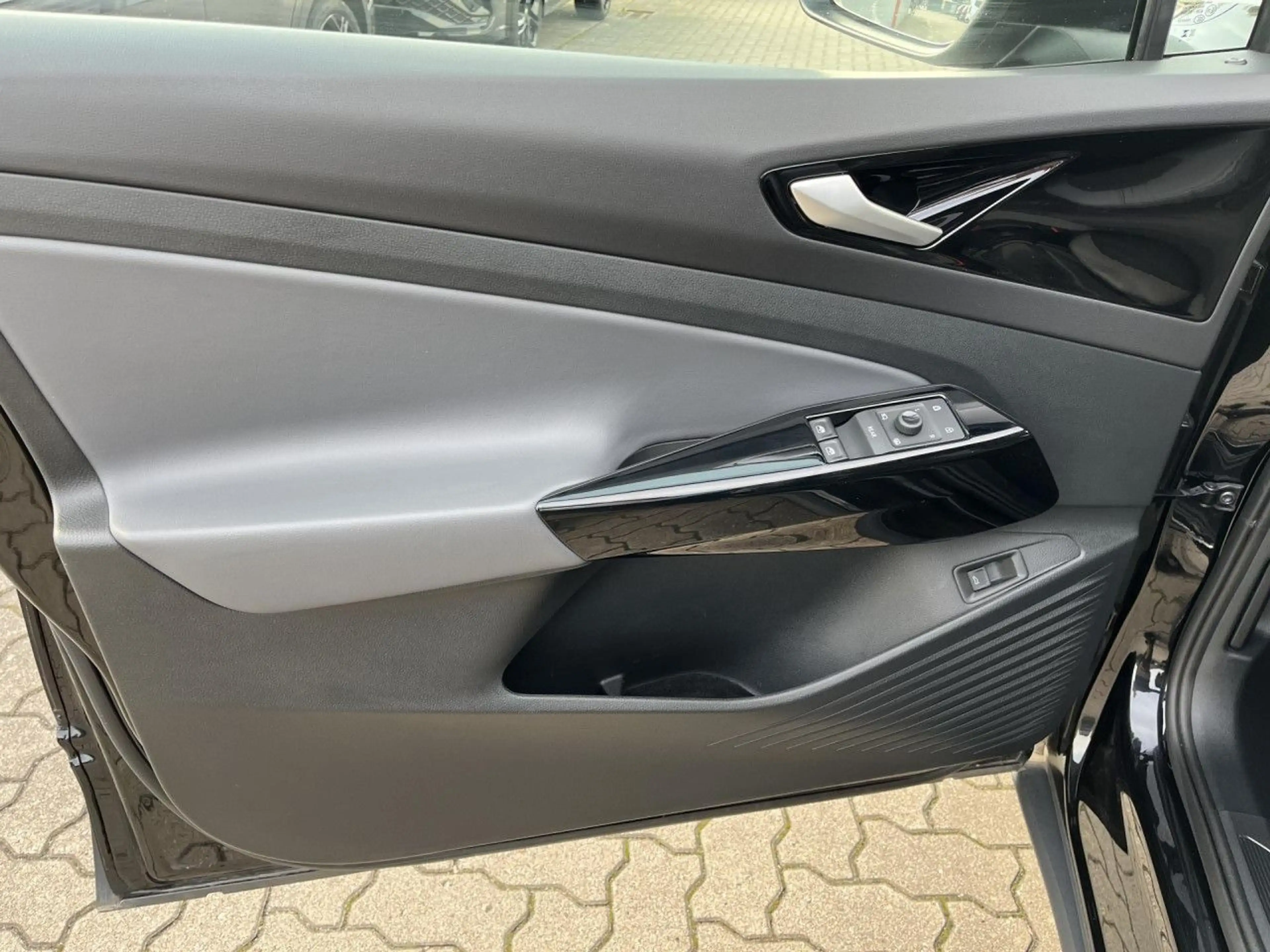 Volkswagen ID.4 Pro Move 77kWh LED ACC NAVI APP AHK KAM Klima — photo 5
