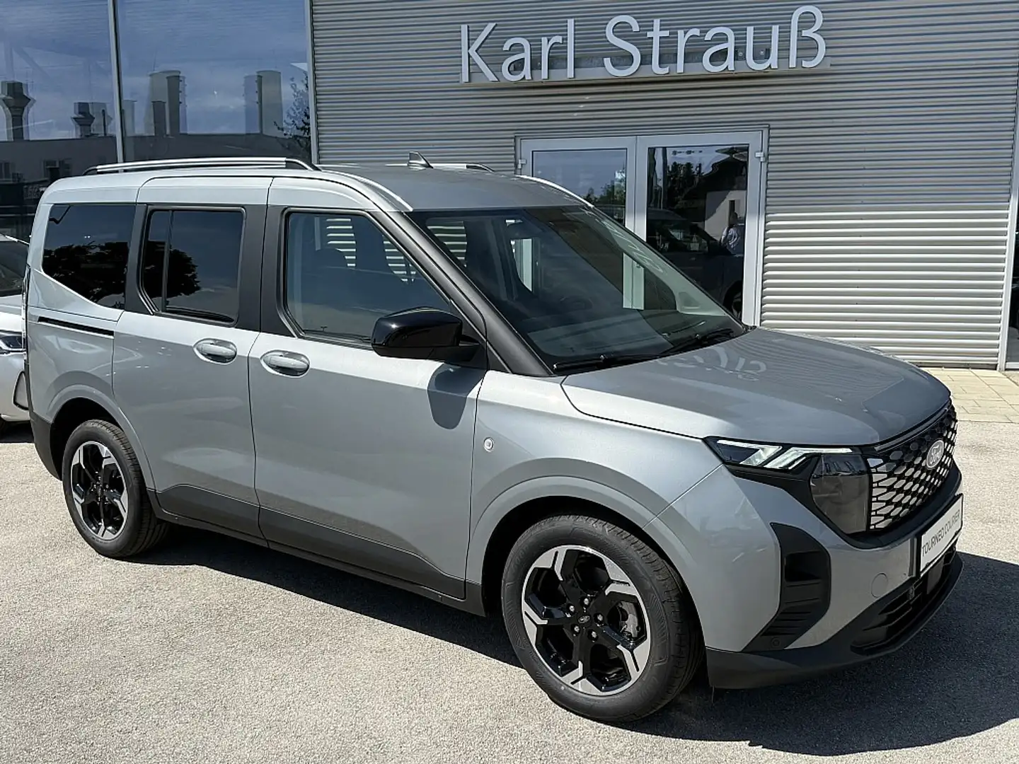 Ford Tourneo Courier E-Tourneo Courier Titanium Zilver - 1