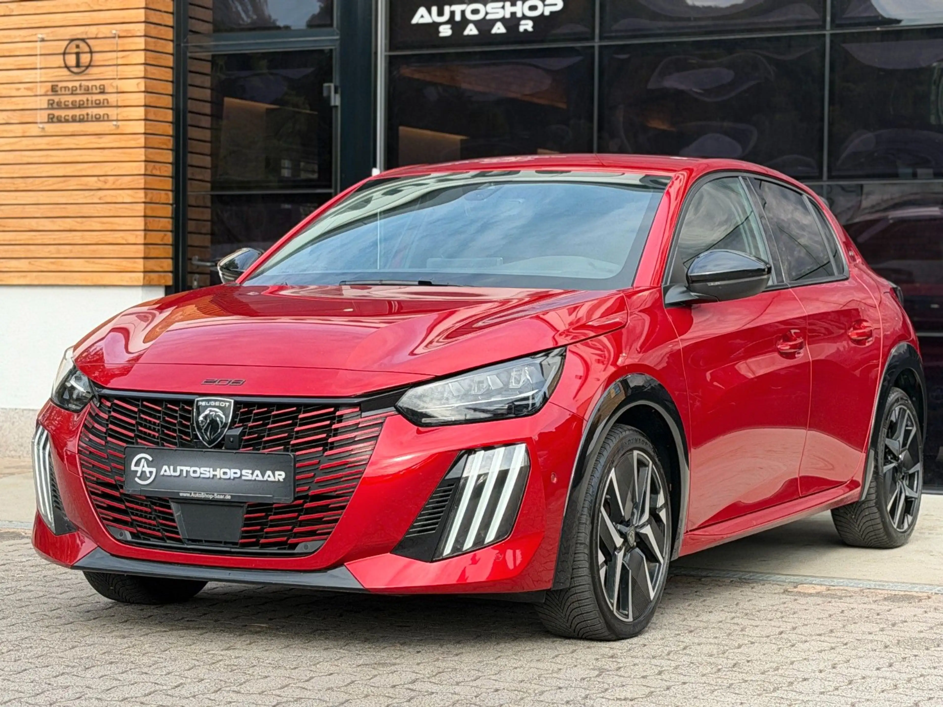 Peugeot 208 Hybrid 136 GT/360°/AUT/LED — photo 6