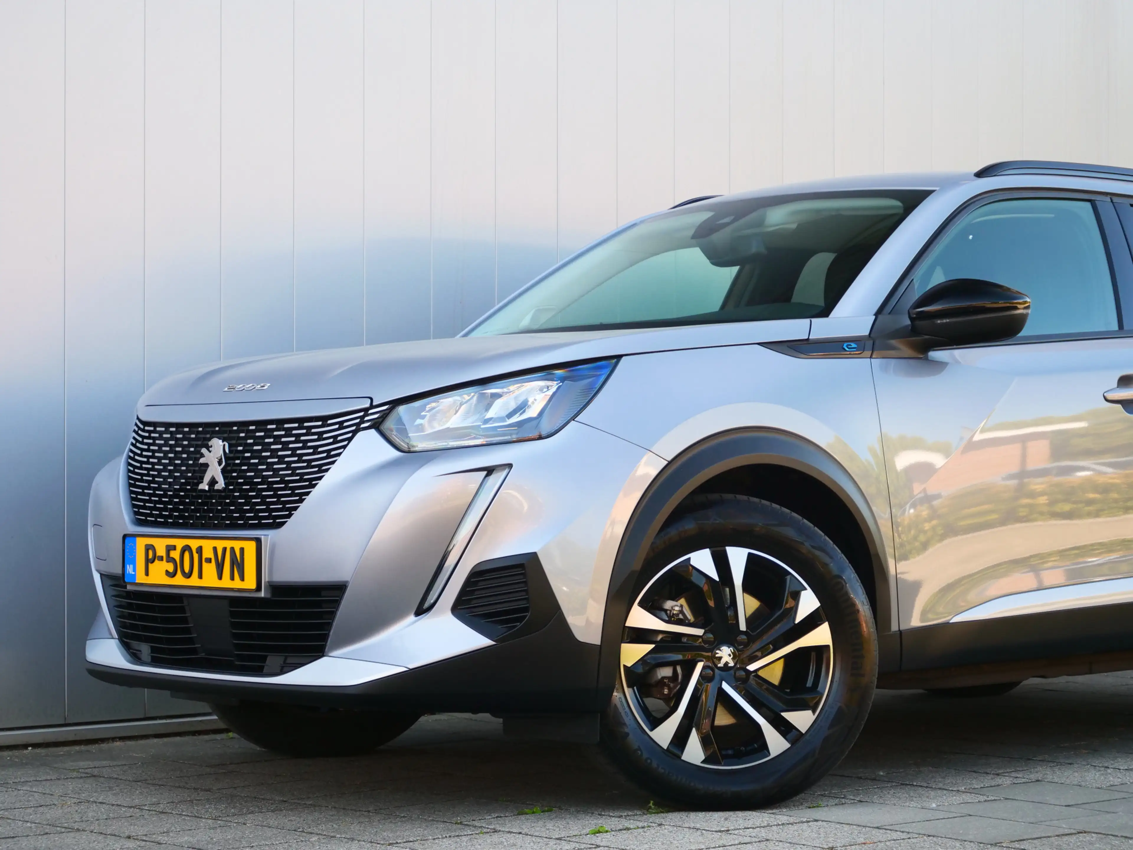 Peugeot e-2008 EV Allure Pack 50 kWh 136 Pk Automaat Navi / DAB / — photo 26