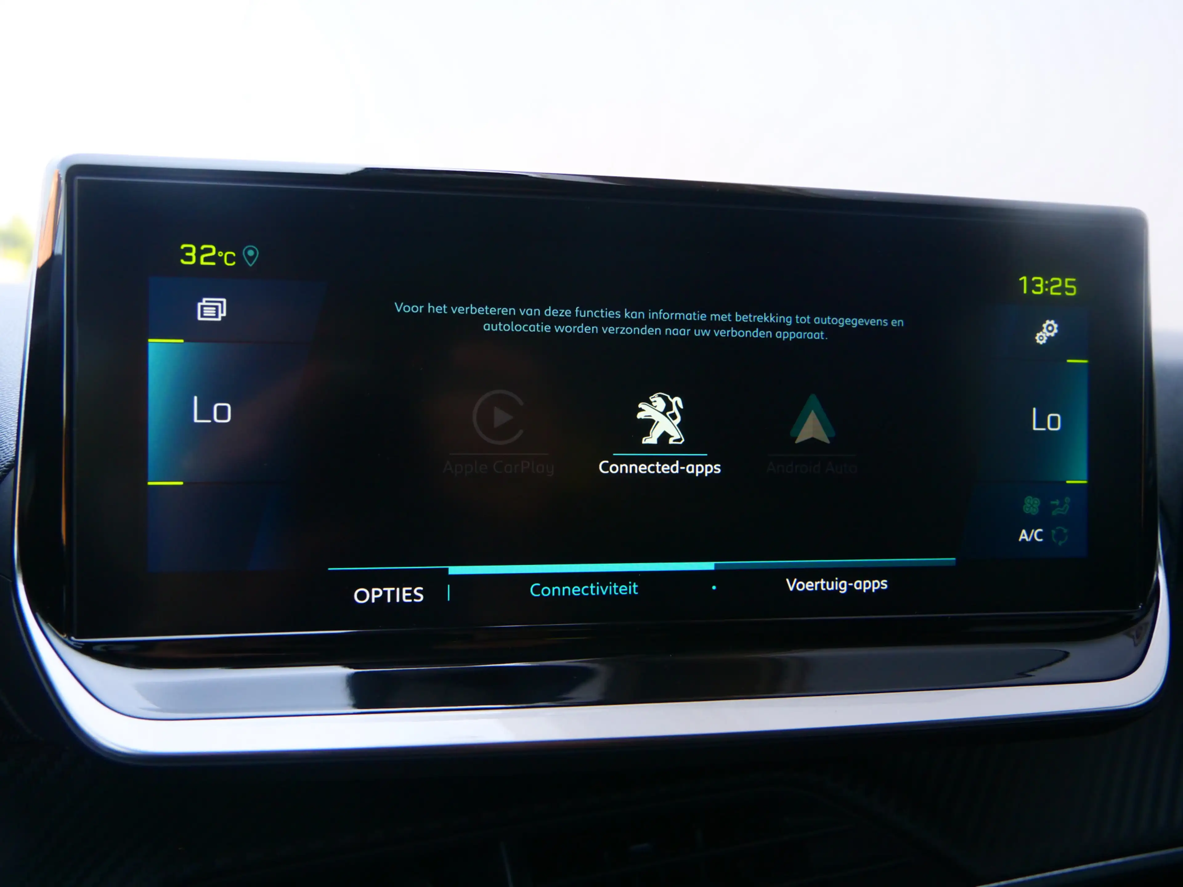 Peugeot e-2008 EV Allure Pack 50 kWh 136 Pk Automaat Navi / DAB / — photo 21