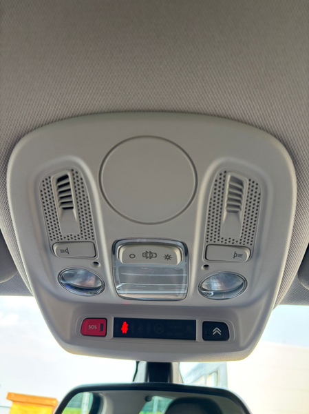 Citroen C4 C4 1.6 Essence Airco  GPS Boite Automatique — photo 9