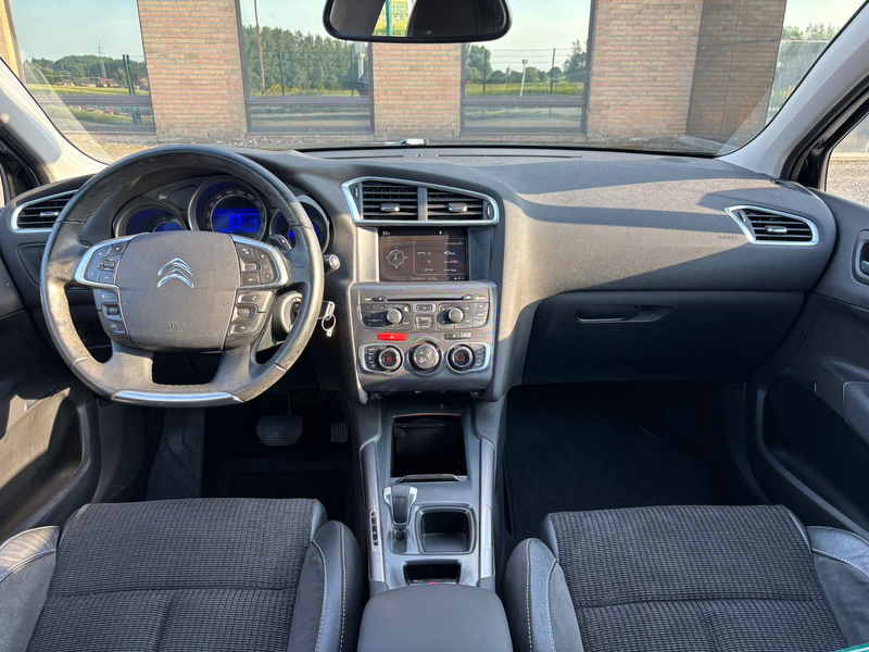 Citroen C4 C4 1.6 Essence Airco  GPS Boite Automatique — photo 5