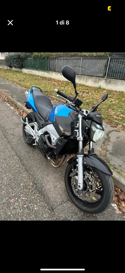 Suzuki GSR 600 - 1