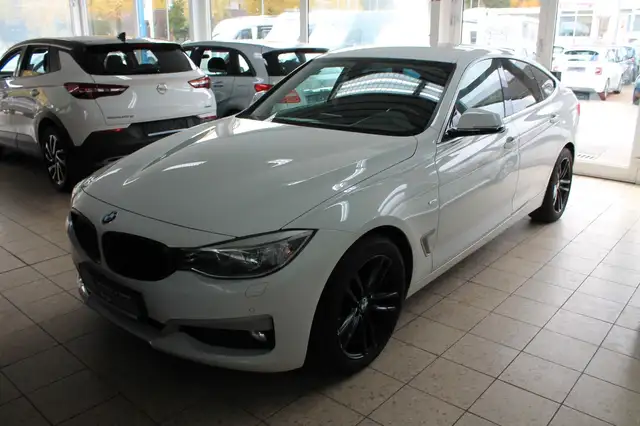 BMW 318 Baureihe 3  318 d Neue Motor mit 35000 Km