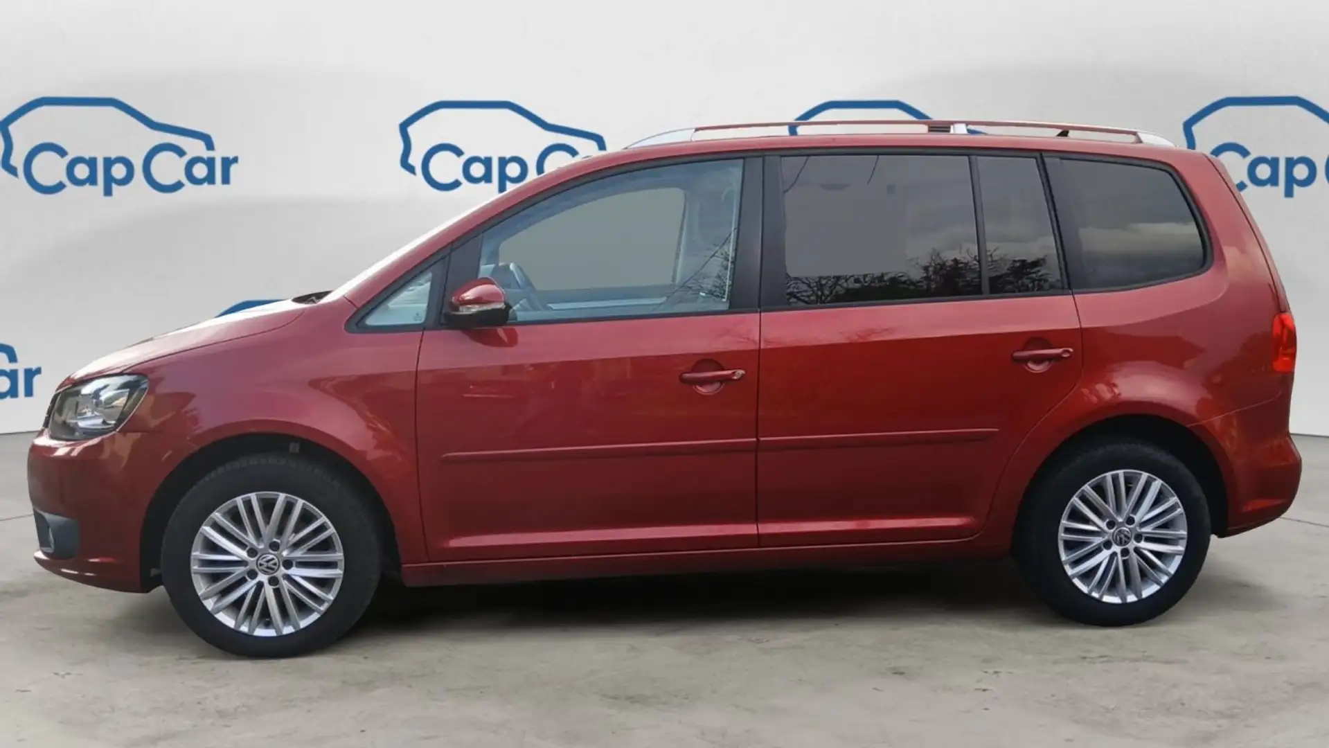 Volkswagen Touran 1.6 TDI 105 DSG7 CUP - 7 places Toit ouvrant Rouge - 2