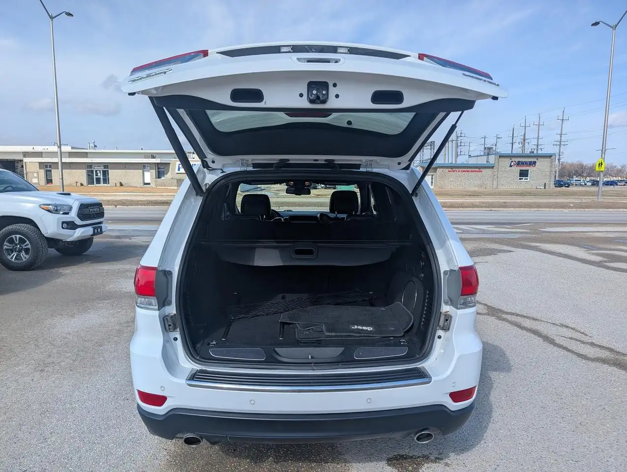 Jeep Grand Cherokee снимка Jeep Grand Cherokee