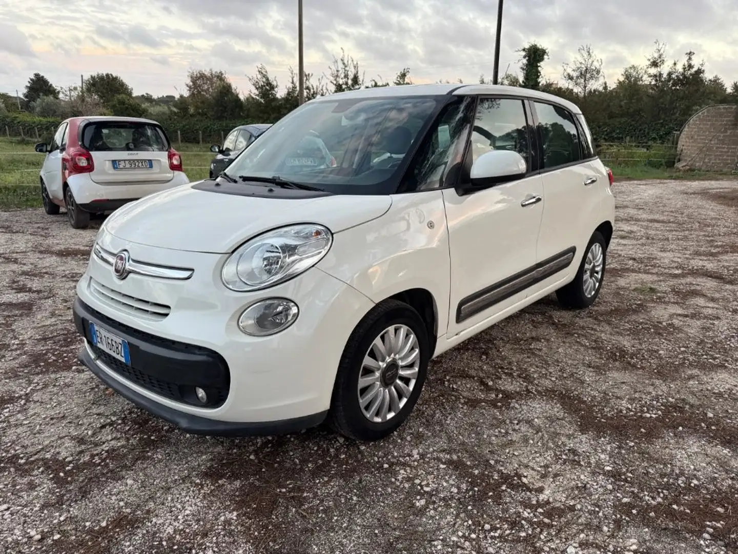 Fiat 500L 1.3 Multijet 85 CV Lounge Blanc - 1