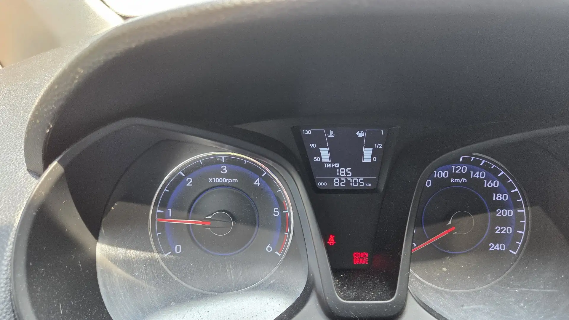 Hyundai iX20 1.4 crdi Comfort 90cv Argintiu - 2