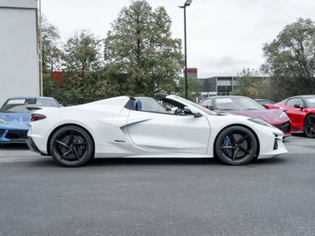 Chevrolet Corvette снимка Chevrolet Corvette