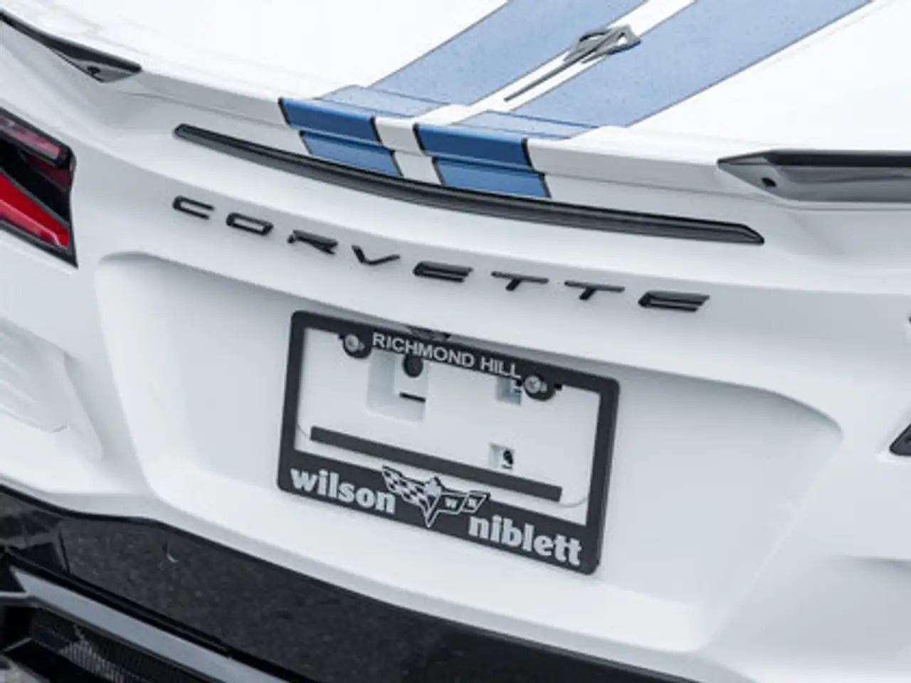 Chevrolet Corvette снимка Chevrolet Corvette