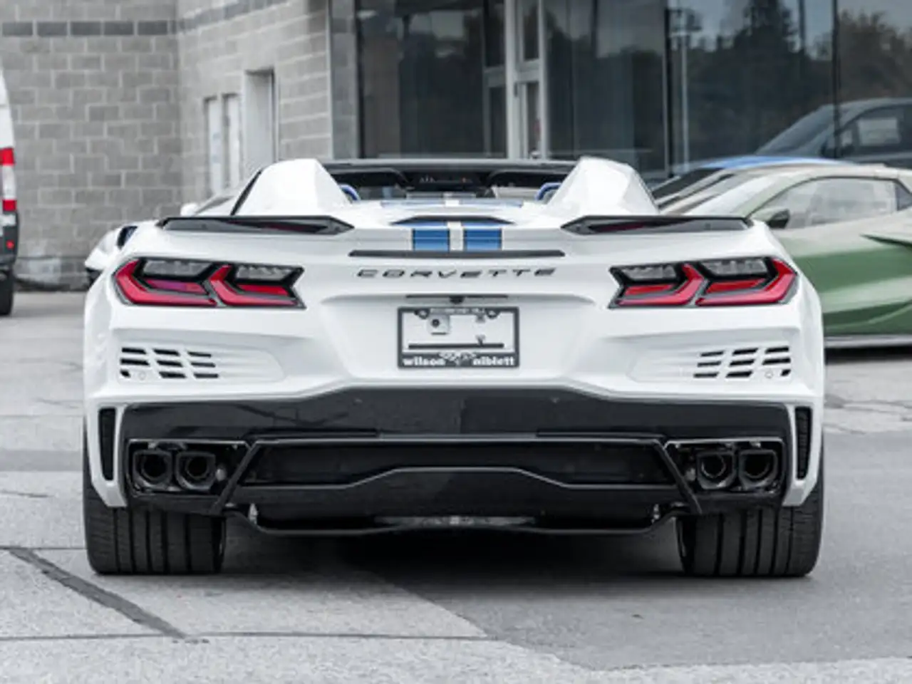 Chevrolet Corvette снимка Chevrolet Corvette