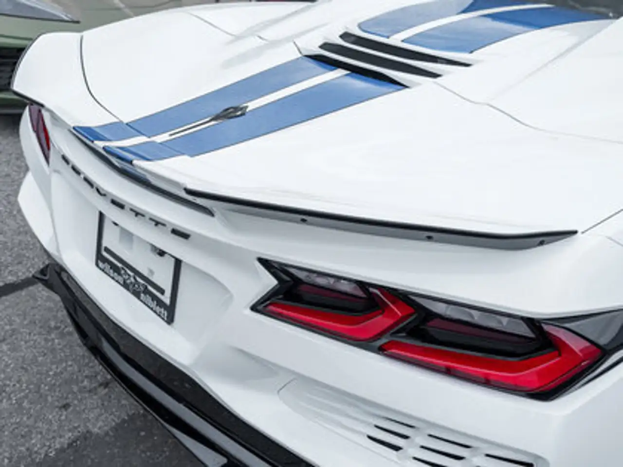 Chevrolet Corvette снимка Chevrolet Corvette