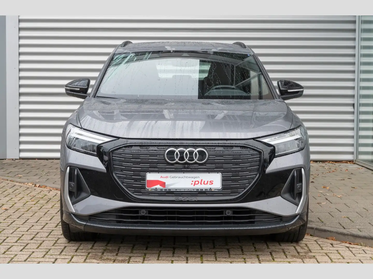 Audi Q4 e-tron Grau - 2
