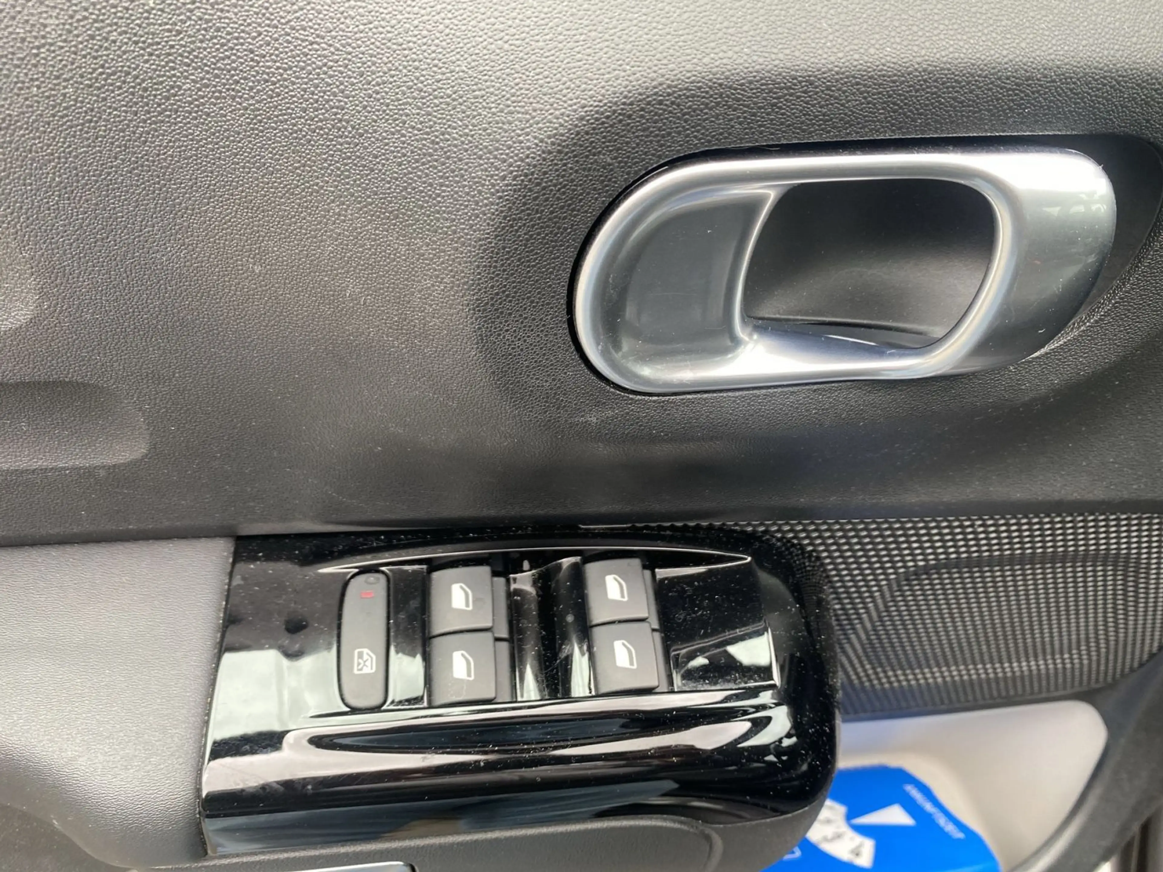 Citroen C3 1.2 PureTech 110 Shine Pack Stop&Start — photo 11