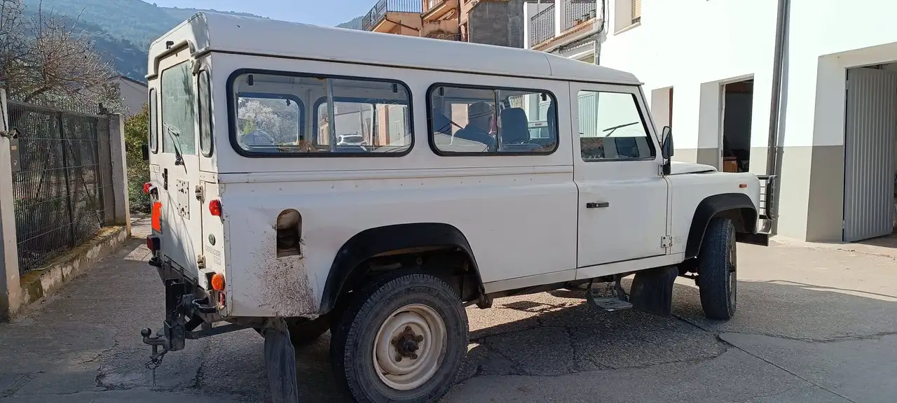 Land Rover Defender 110 TDI SW, foto 2