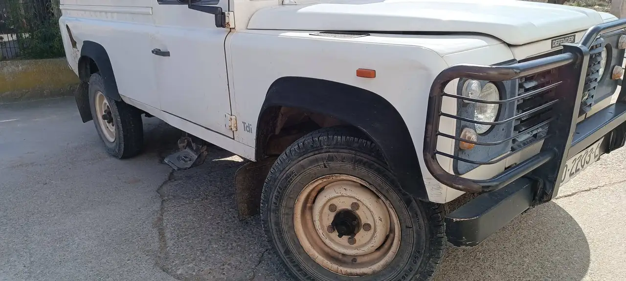 Land Rover Defender 110 TDI SW, foto 9