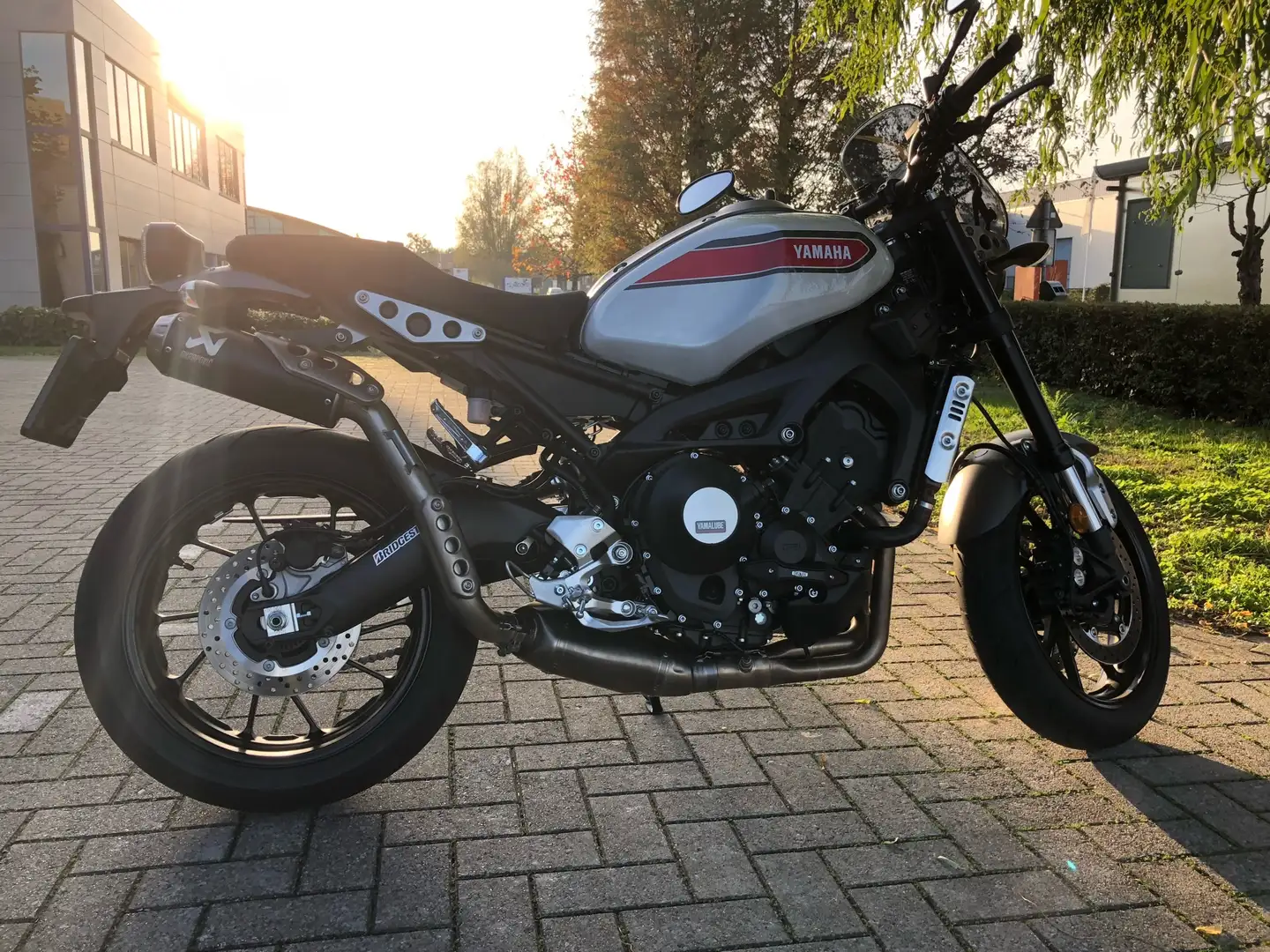 Yamaha XSR 900 - 2