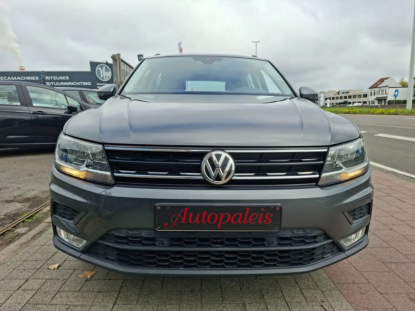 Volkswagen Tiguan Tiguan 1.4 TSI BlueMotion Technology Grijs - 1