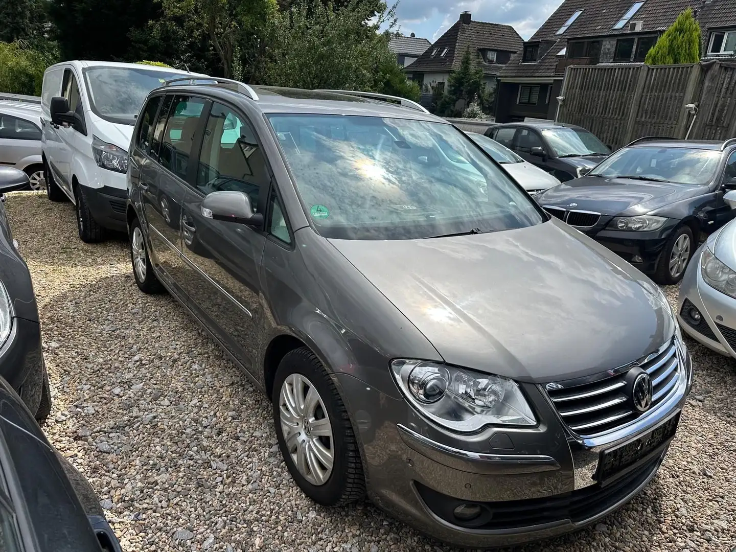 Volkswagen Touran Highline*TUV NEU*1HAND*STEUERKETTE NEU* Gri - 2