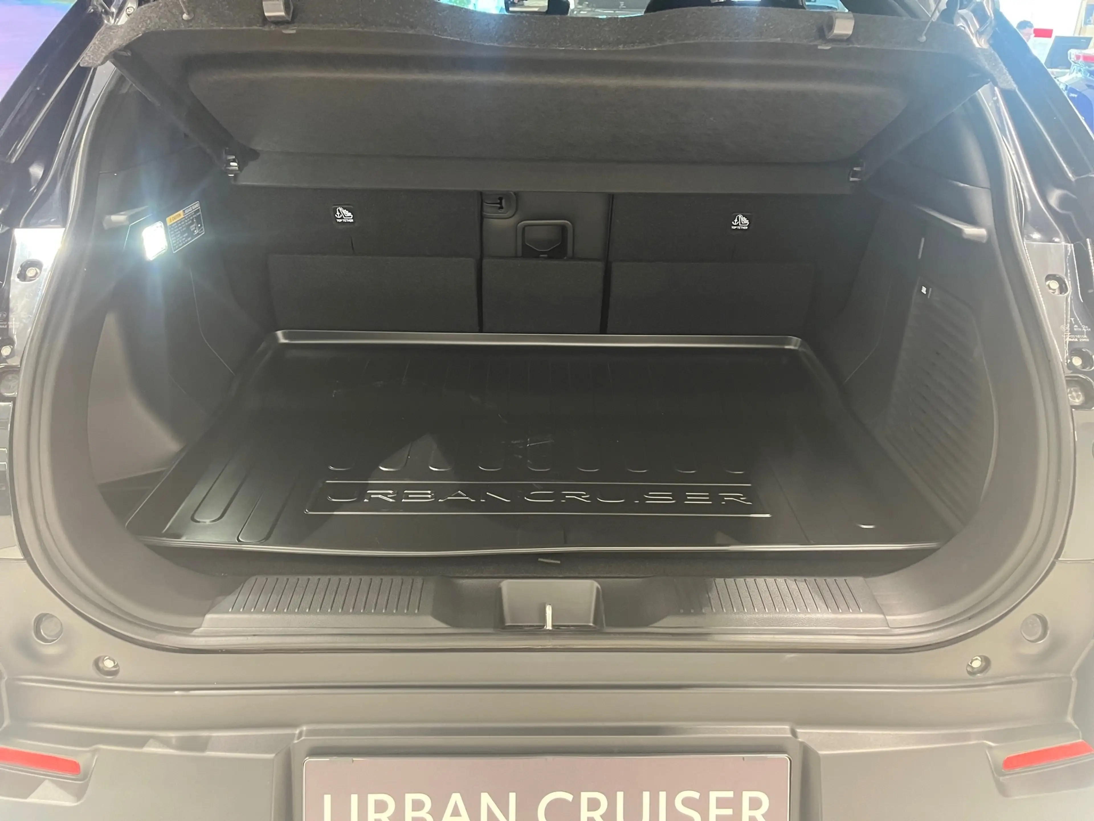 Toyota Urban Cruiser Urban Cruiser 5-Türer Lounge Lithium 61kW 2WD (174 — photo 12