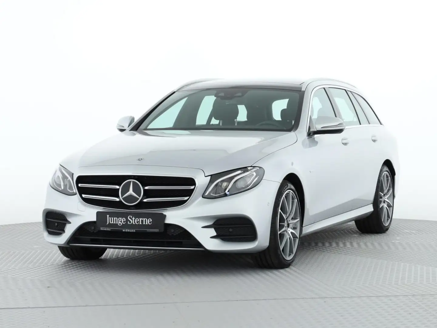 Mercedes-Benz E 450 4M T *AMG*Panorama*Distronic*Comand*Leder* Silver - 1