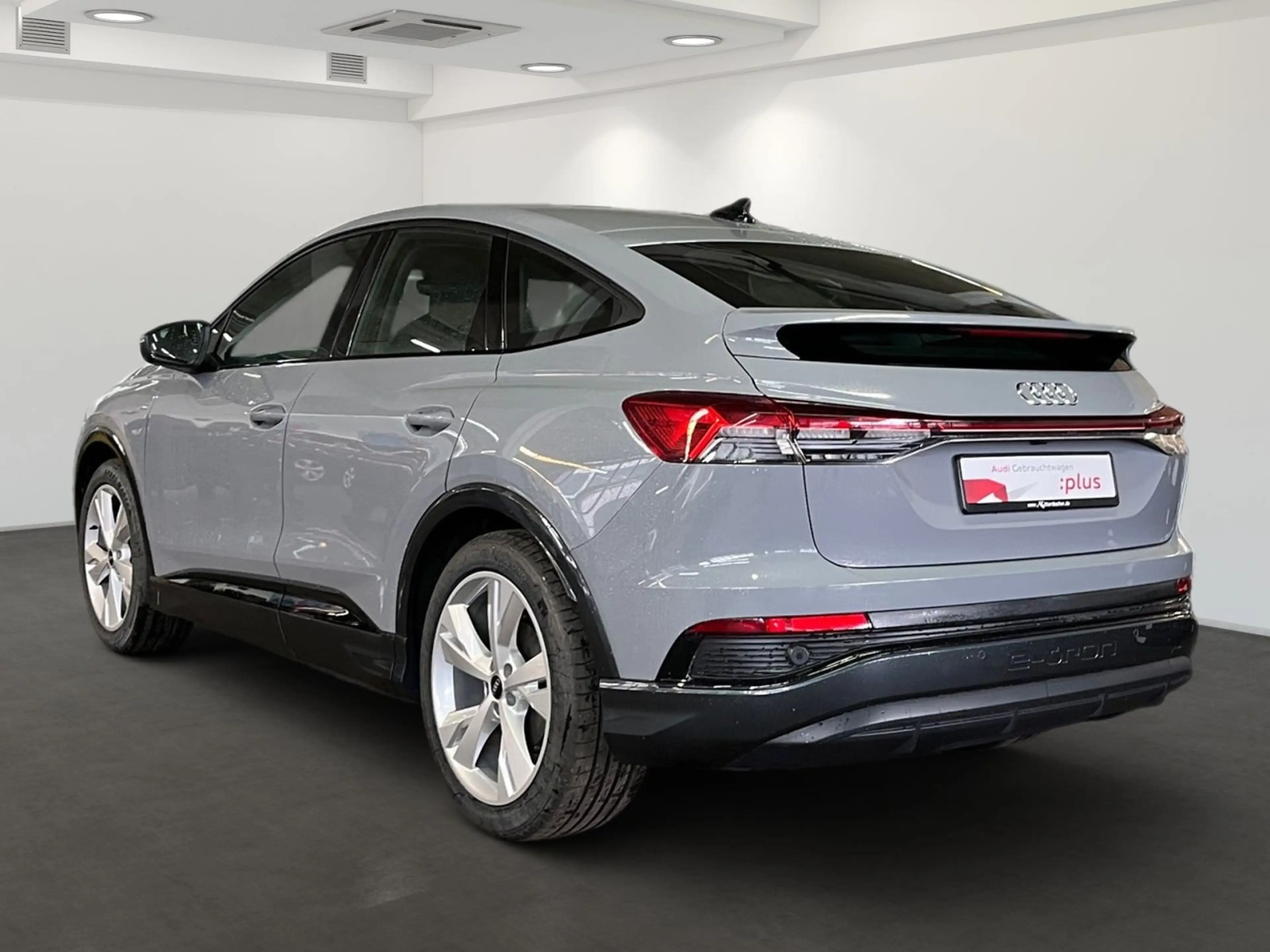 Audi Q4 e-tron 35 s-line Ext. AssistenzPlus — photo 5
