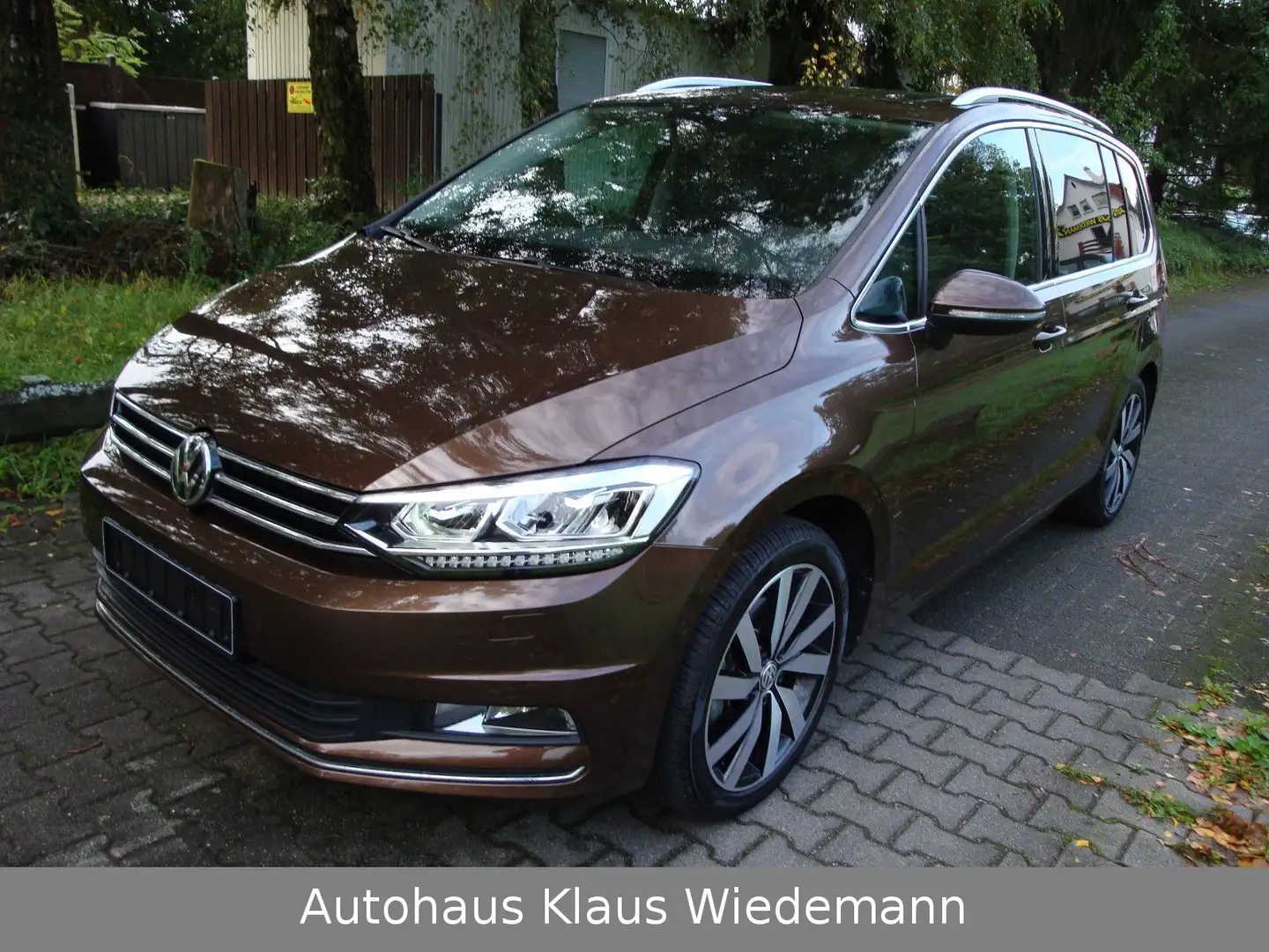 Volkswagen Touran 1.4 TSI DSG Highline BMT Braun - 1