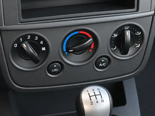 Ford Fiesta view 13