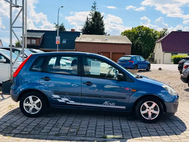Ford Fiesta view 5