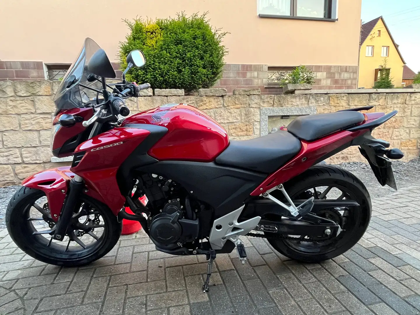 Honda CBF 500 Rot - 1