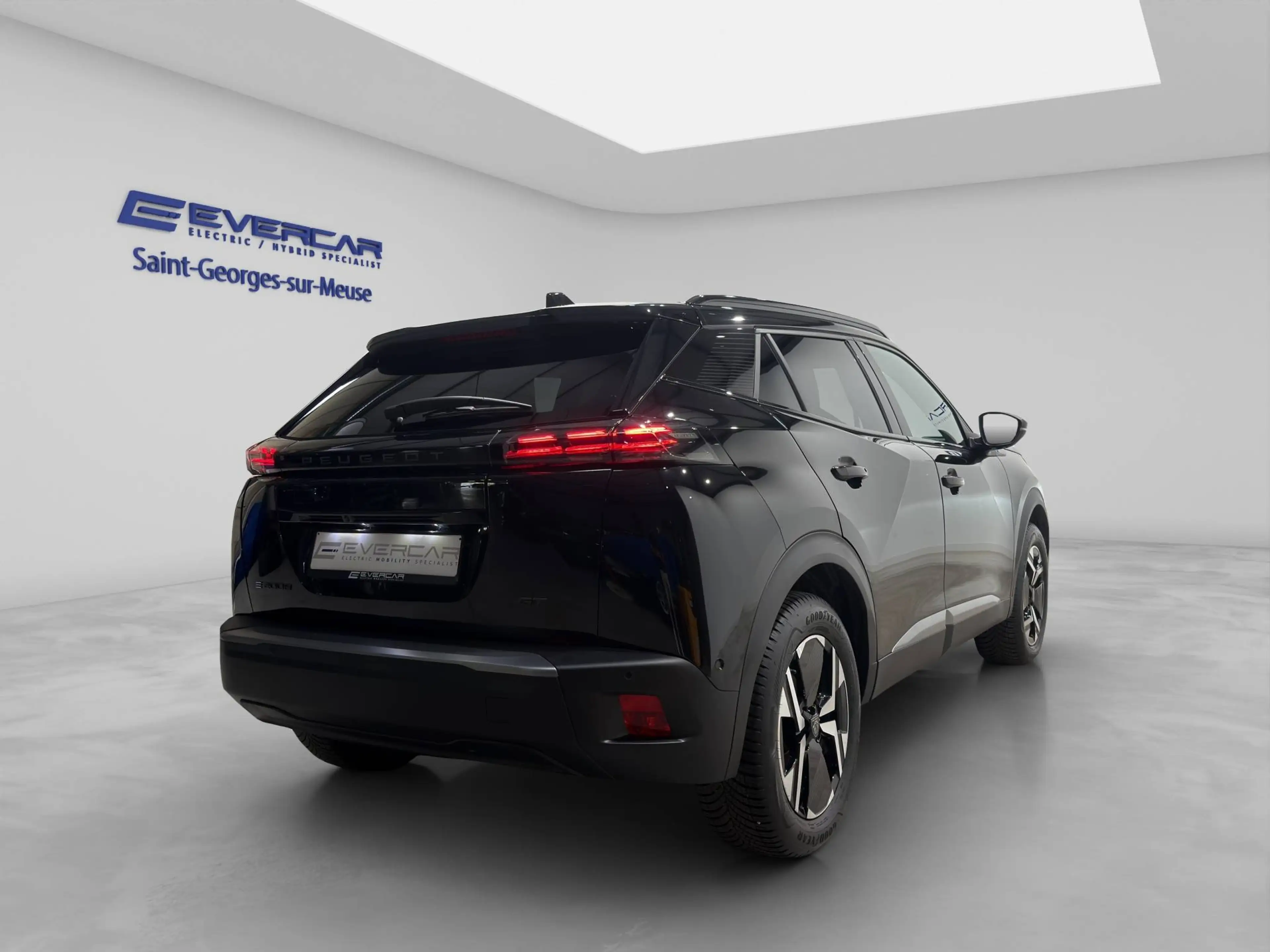 Peugeot e-2008 GT LINE ***APPLE CAR PLAY & ANDROID AUTO WIRELESS*360° CAMERA*** — photo 4
