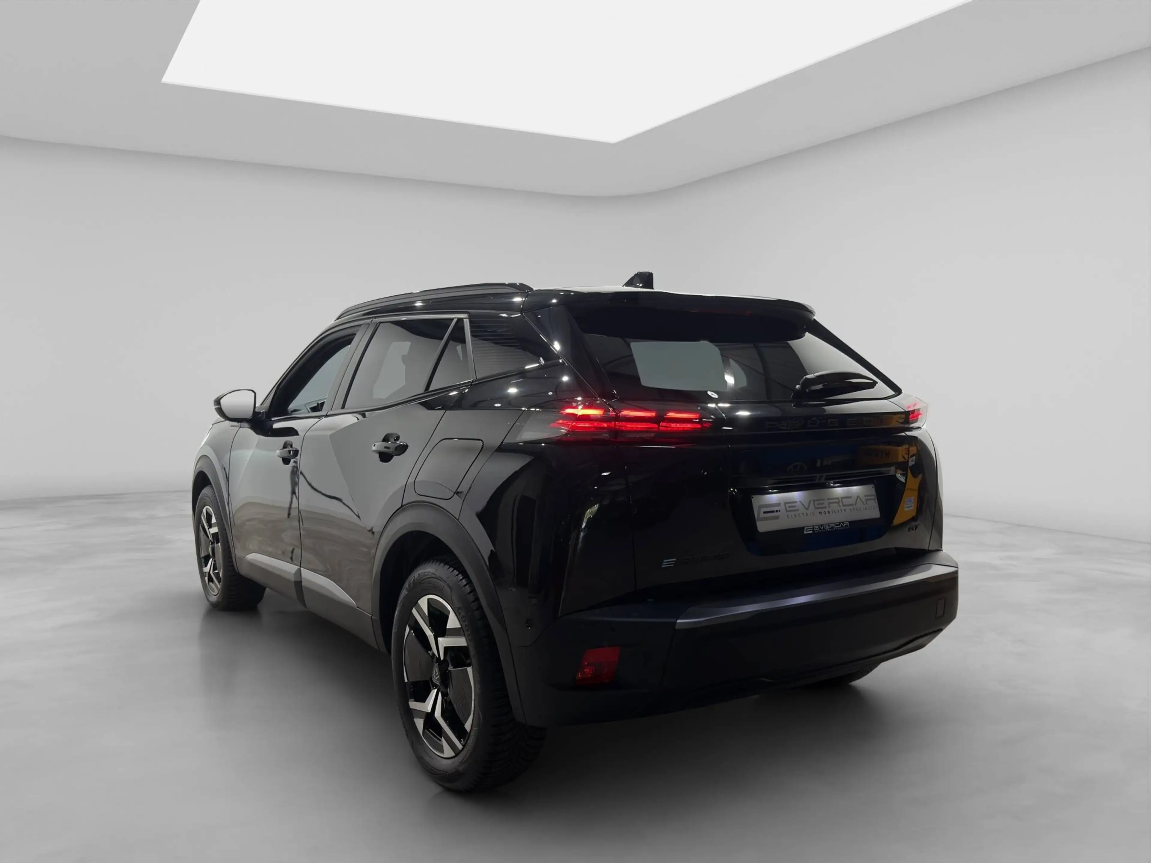 Peugeot e-2008 GT LINE ***APPLE CAR PLAY & ANDROID AUTO WIRELESS*360° CAMERA*** — photo 6