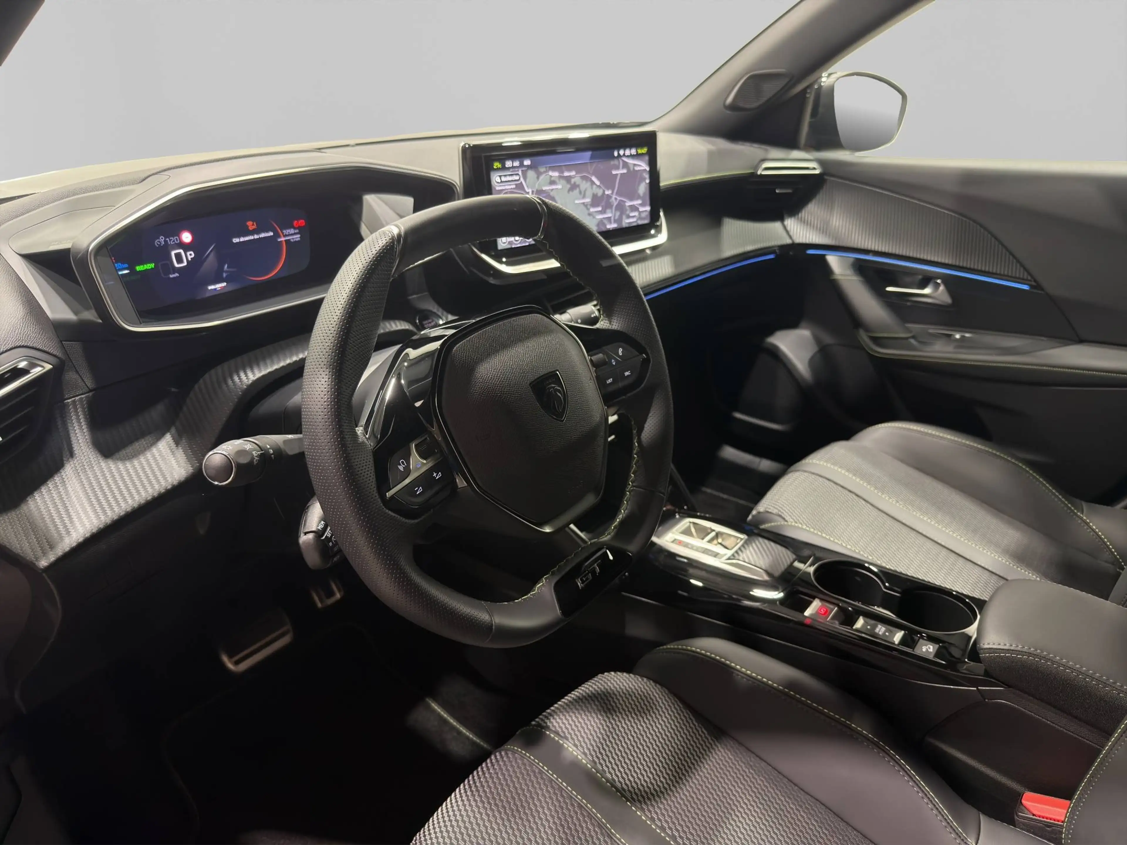 Peugeot e-2008 GT LINE ***APPLE CAR PLAY & ANDROID AUTO WIRELESS*360° CAMERA*** — photo 8