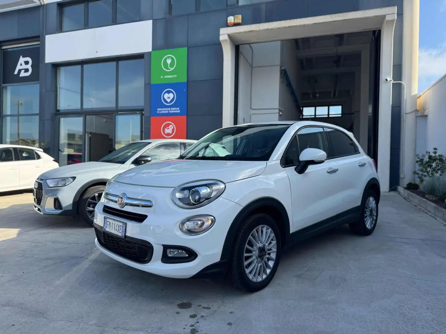 Fiat 500X 1.6 MultiJet 120 CV DCT Lounge Bianco - 1