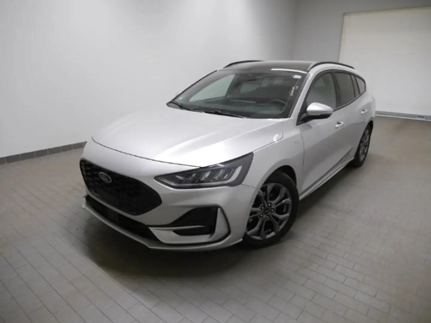 Ford Focus Turnier ST-Line X, SCHIEBEDACH, HECKKLAPPE elektri Silber - 1