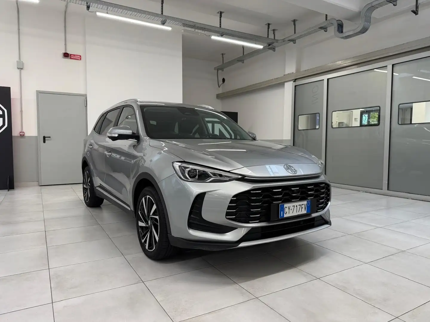 MG ZS 1.5 HYBRID+ LUXURY Grau - 1