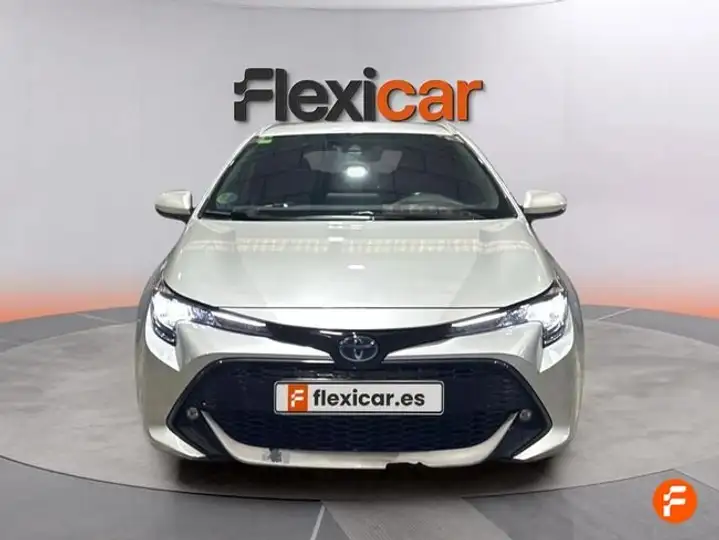 Toyota Auris 2022, foto 2
