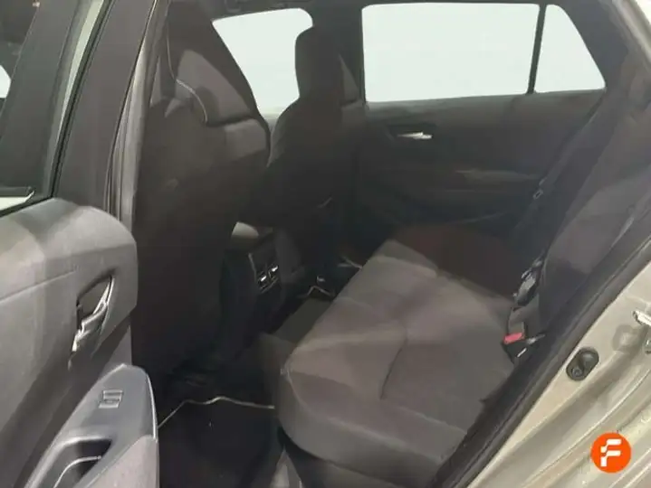 Toyota Auris 2022, foto 22