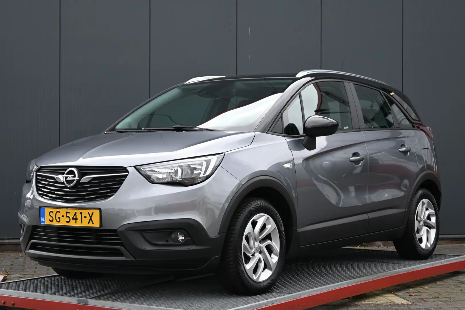Opel Crossland X 1.2 Online Edition trekhaak navigatie Grijs - 1