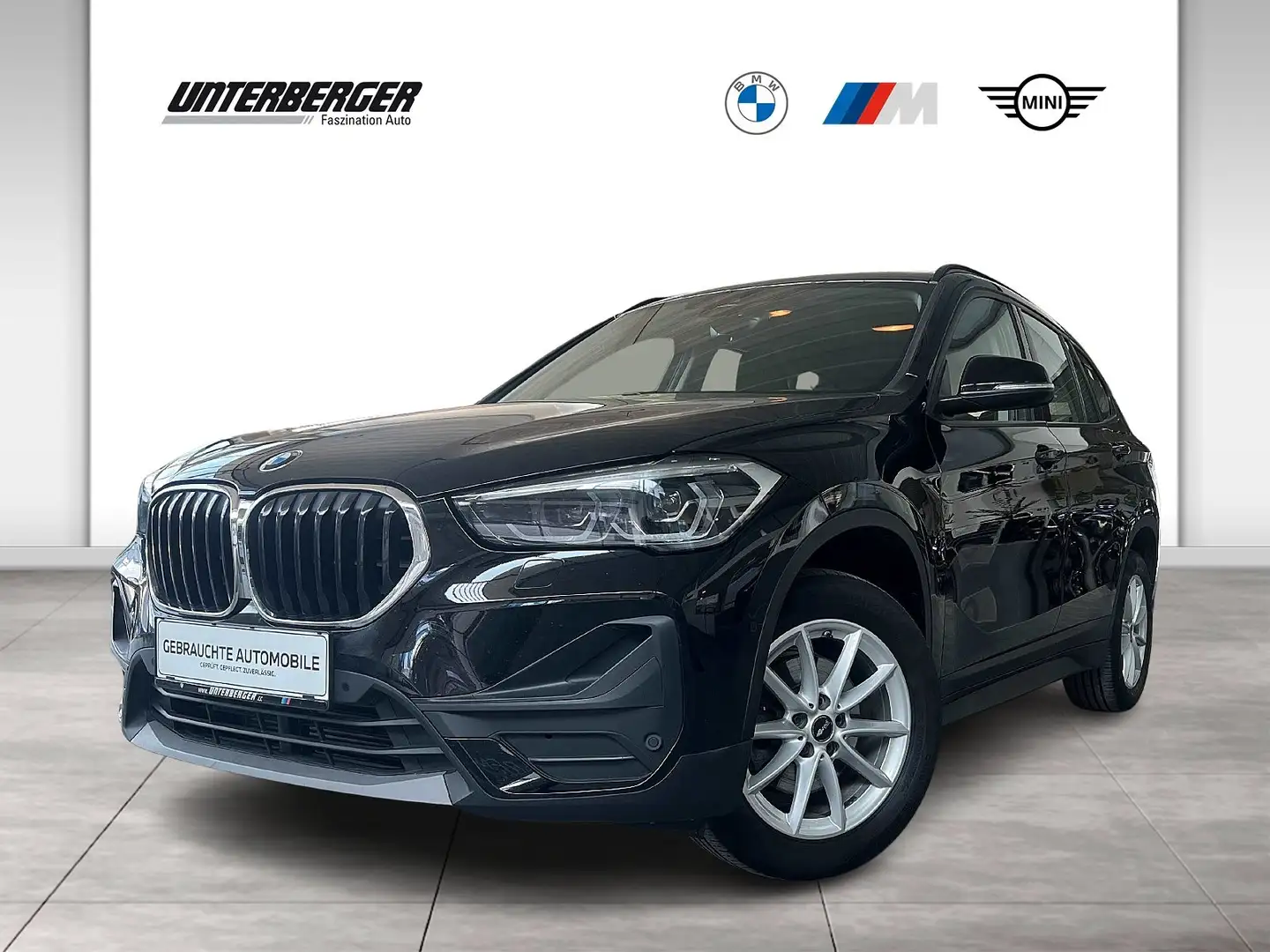 BMW X1 sDrive18d F48 Schwarz - 1