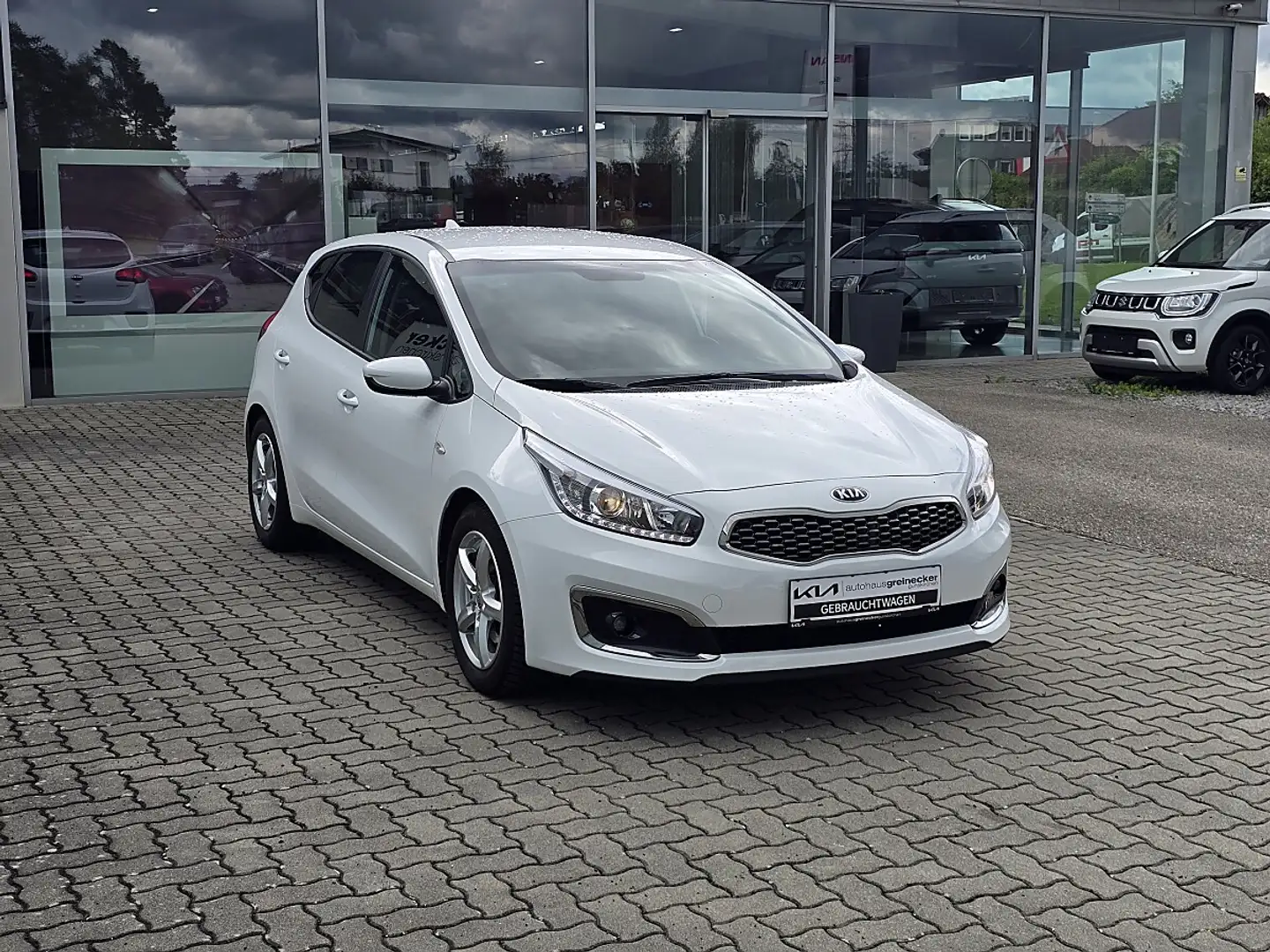 Kia Ceed / cee'd cee'd 1,4 CRDi Silber Weiß - 2