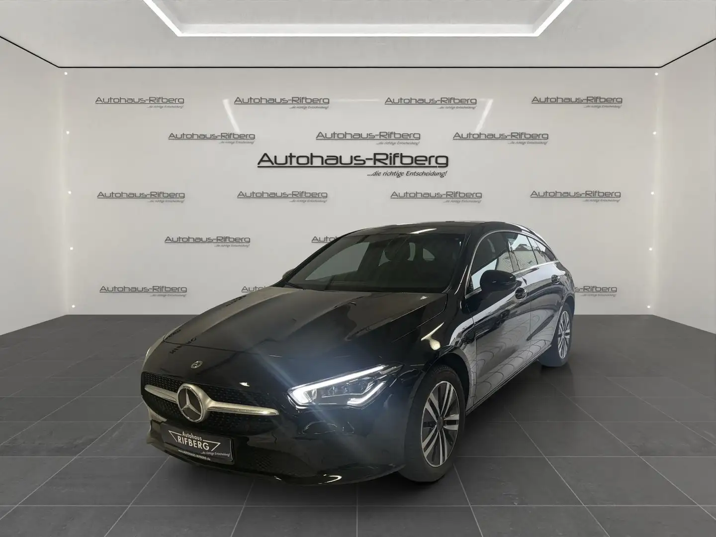 Mercedes-Benz CLA 250 e 8G LED/AHK/Kamera/Navi Schwarz - 1