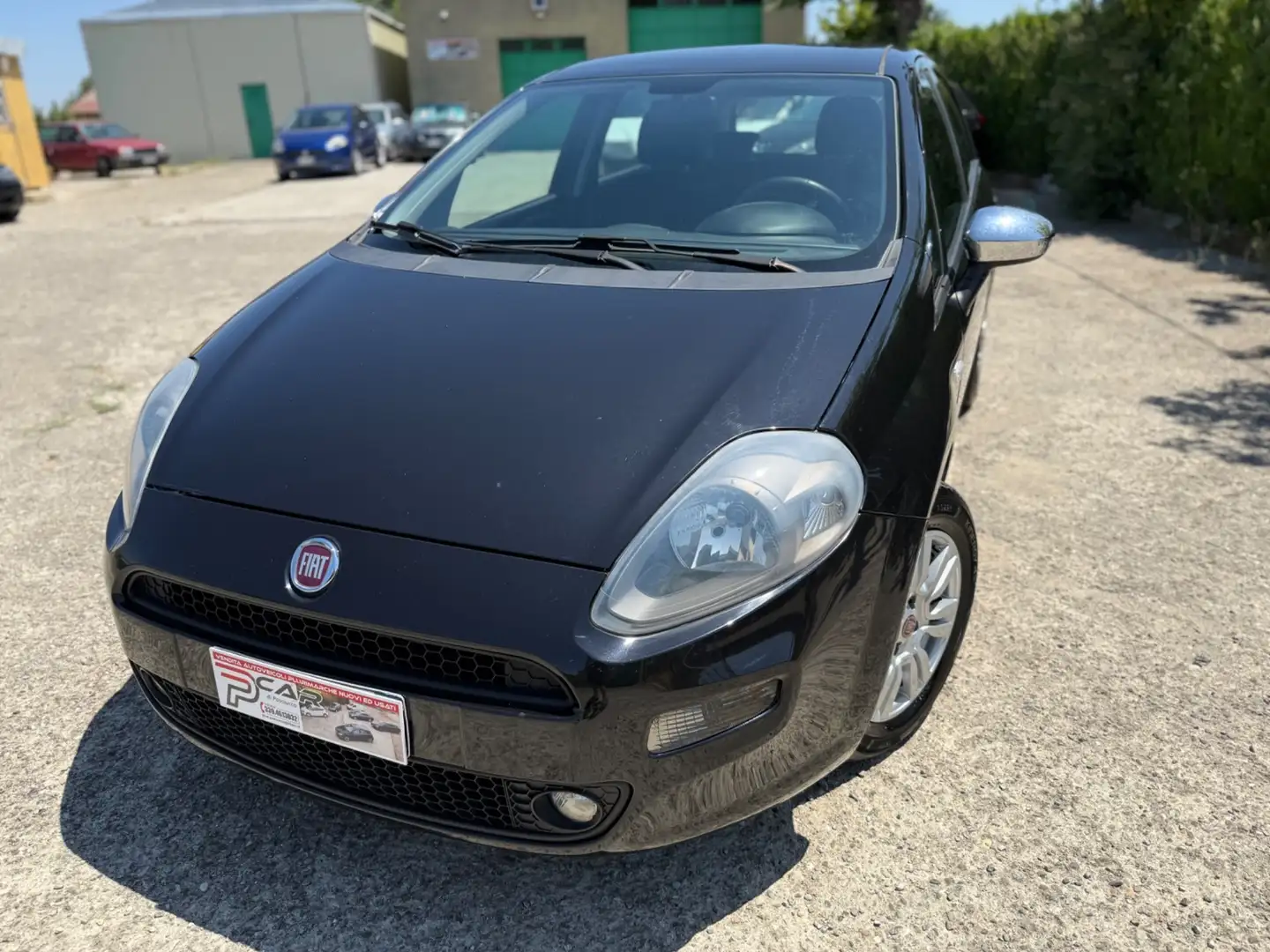 Fiat Punto 1.3 MJT II 75 CV 5 porte Lounge Noir - 2