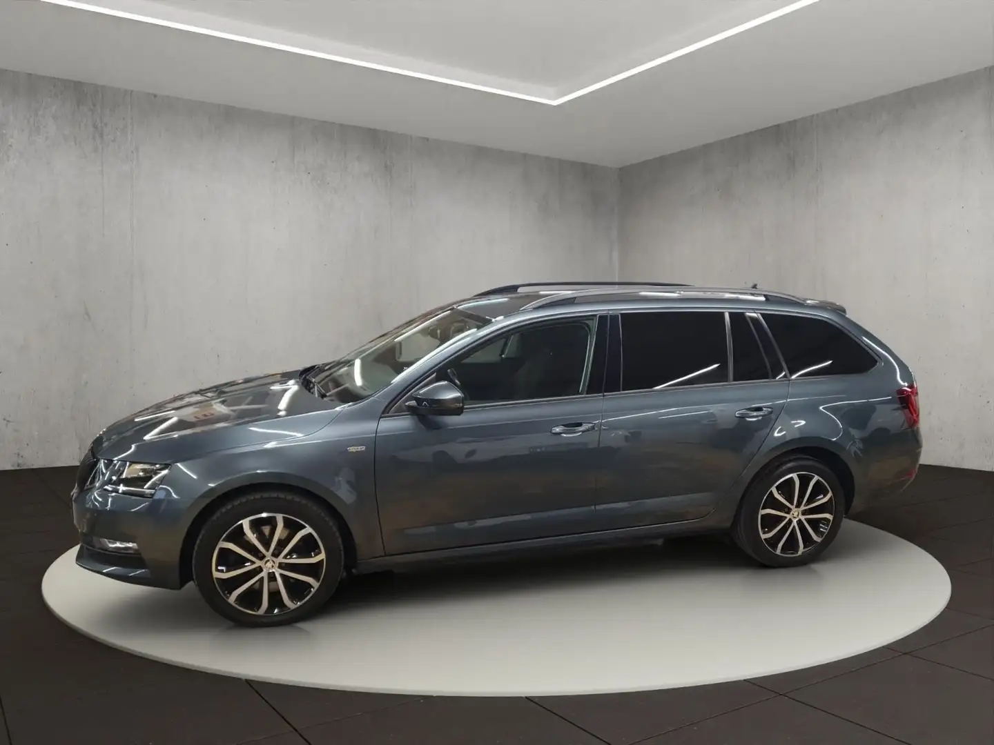 Skoda Octavia Combi Ambition Szürke - 2