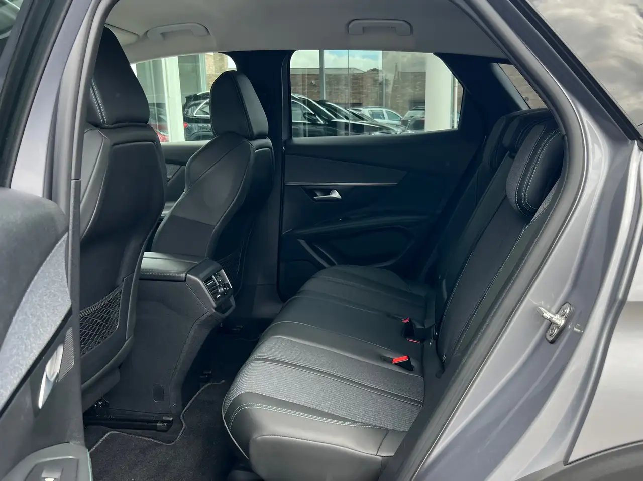 Peugeot 3008 1.2 ESSENCE 130CV / ALLURE / GRAND GPS / CAMERA / CRUISE / CARPLAY, миниатюра 13